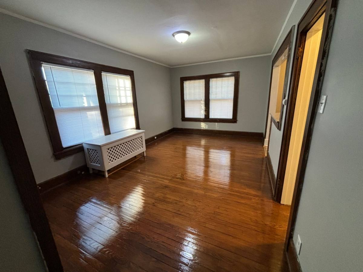 Apartment for rent at 3323 Ingersoll Ave, Des Moines, IA 50312