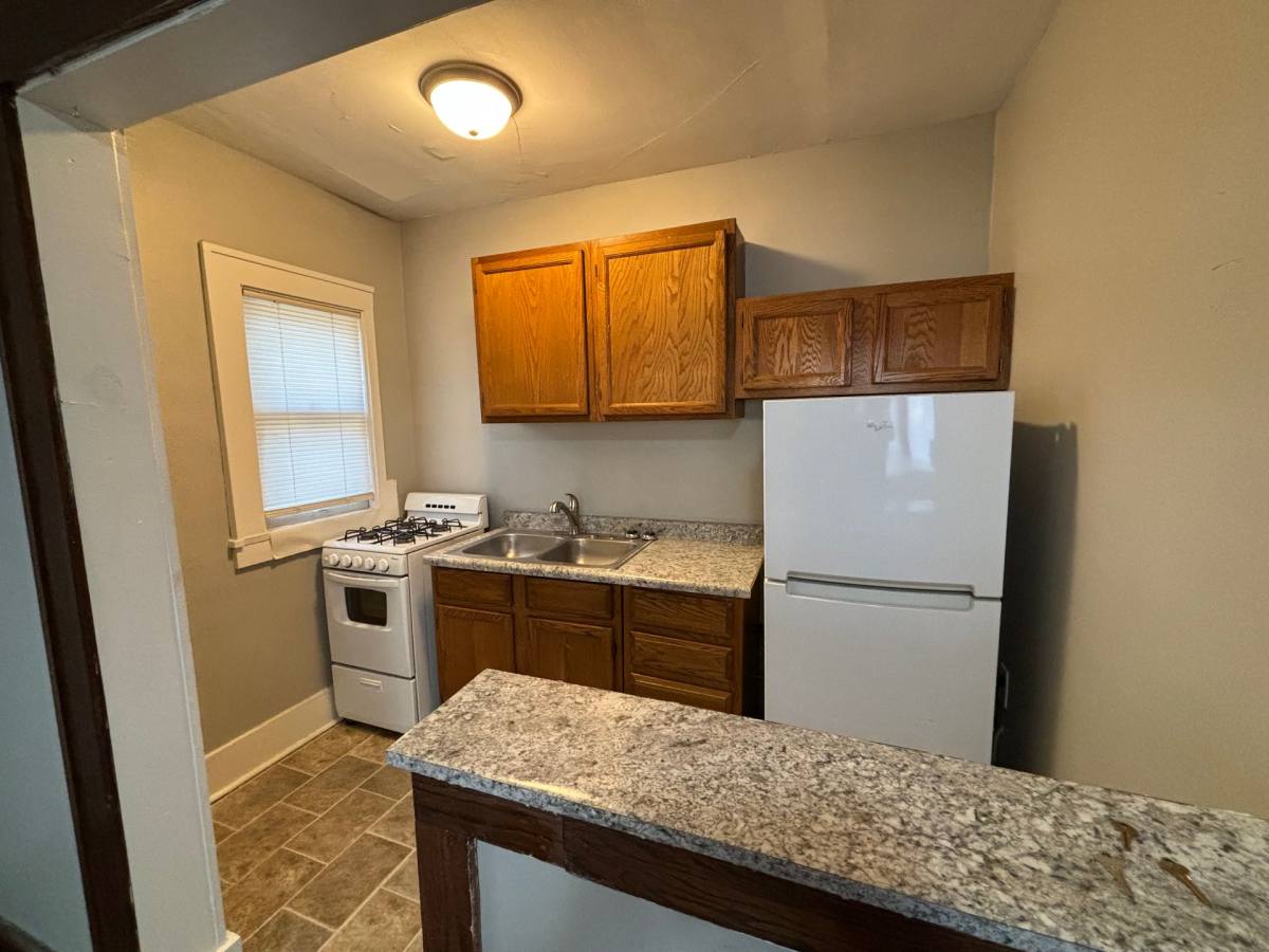 Apartment for rent at 3323 Ingersoll Ave, Des Moines, IA 50312