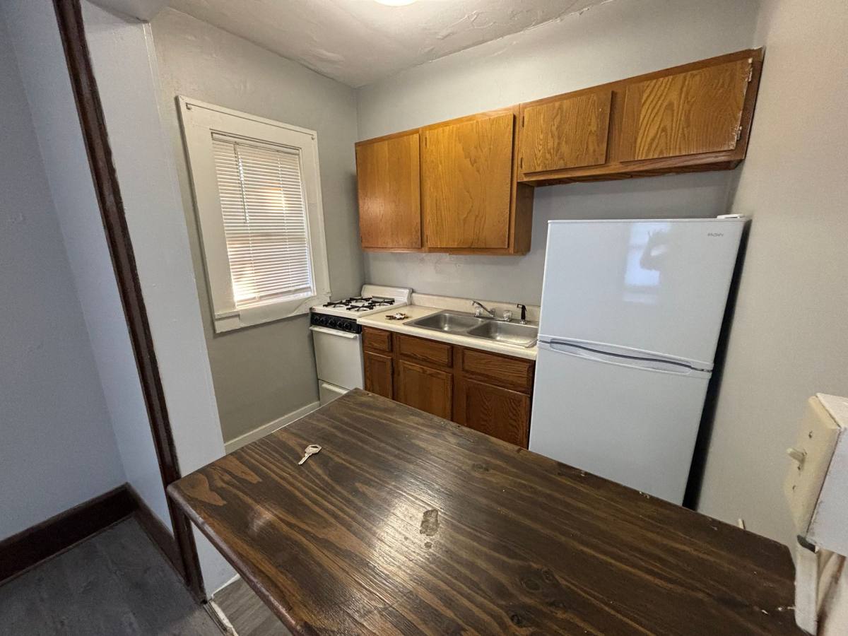 Apartment for rent at 3323 Ingersoll Ave, Des Moines, IA 50312