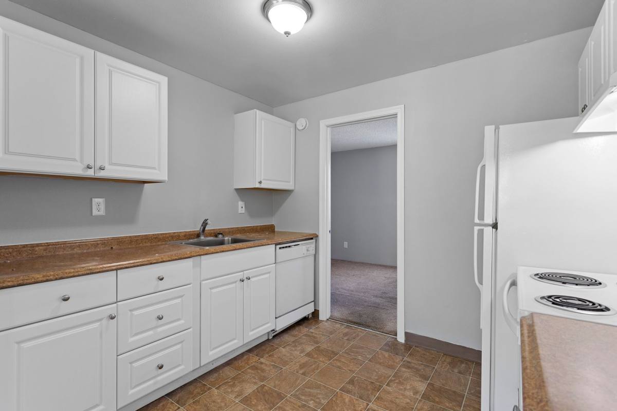 Apartment for rent at 8332 SW 21st Ave, Portland, OR 97219