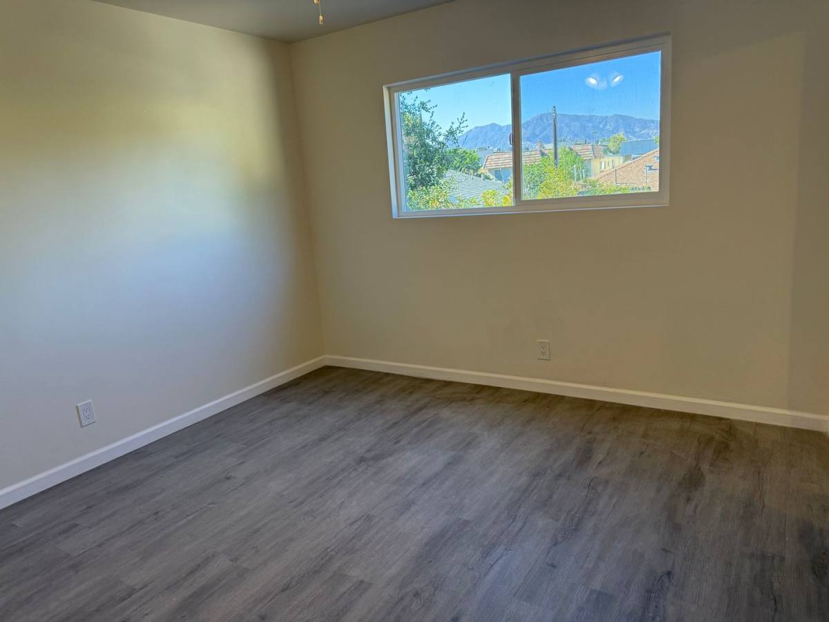 Apartment for rent at 1371 Hilda Ave, Glendale, CA 91205