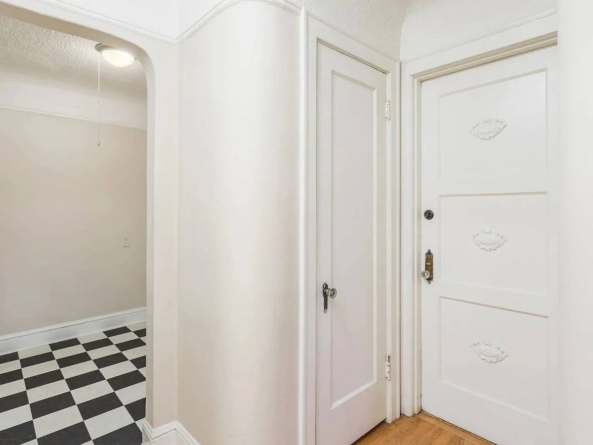 Apartment for rent at 708 NW 19th Ave, Portland, OR 97209
