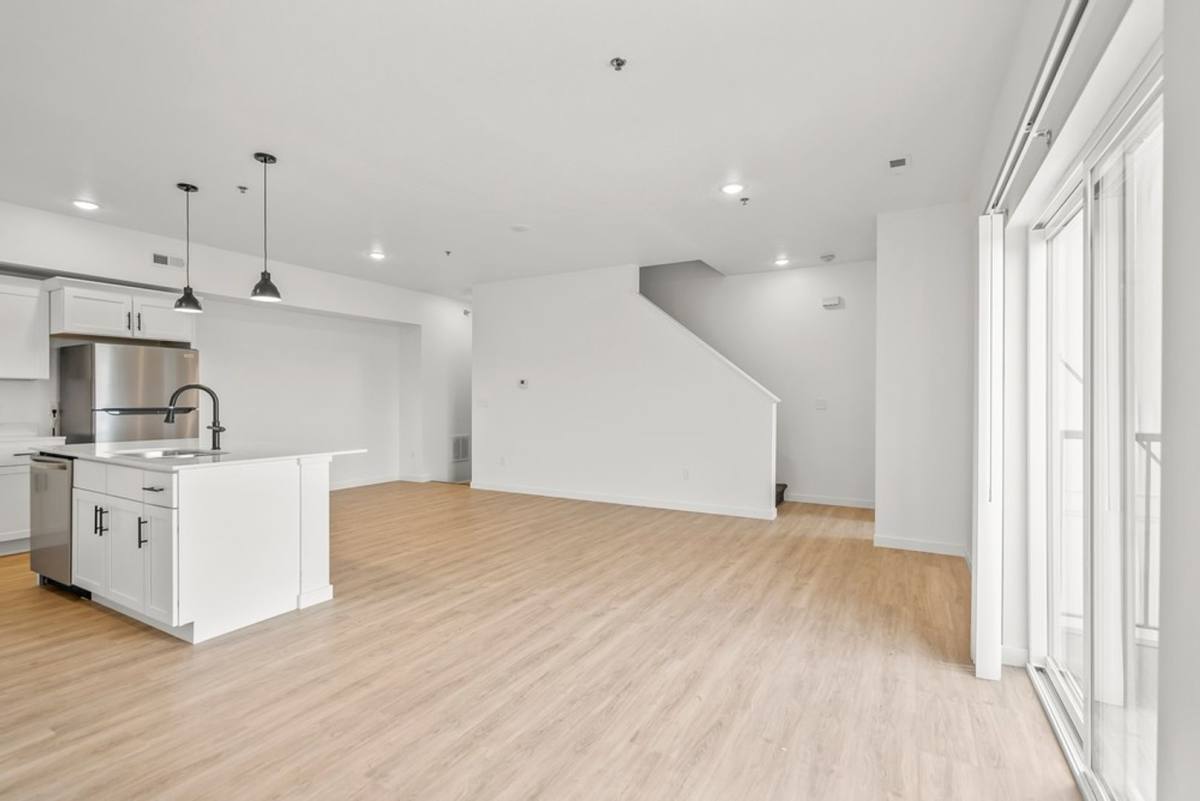 Condo for rent at 895 W 8th St, Garner, IA 50438