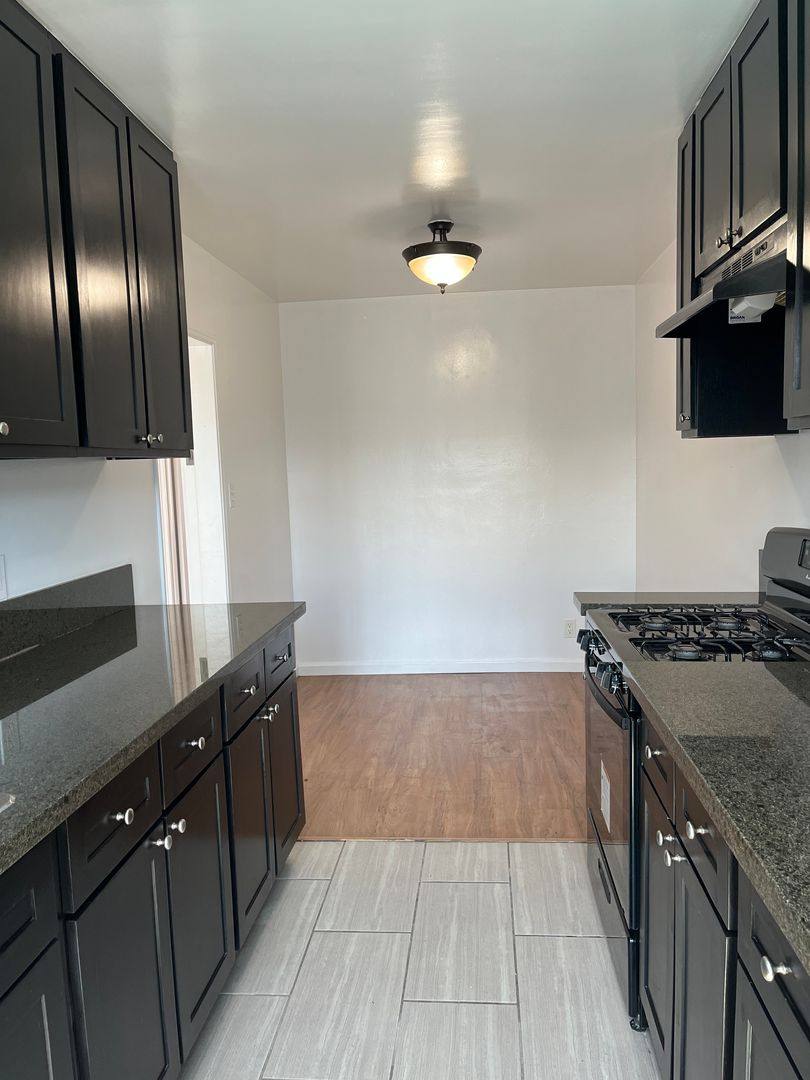 Apartment for rent at 443-445 W Florence Ave, Los Angeles, CA 90003
