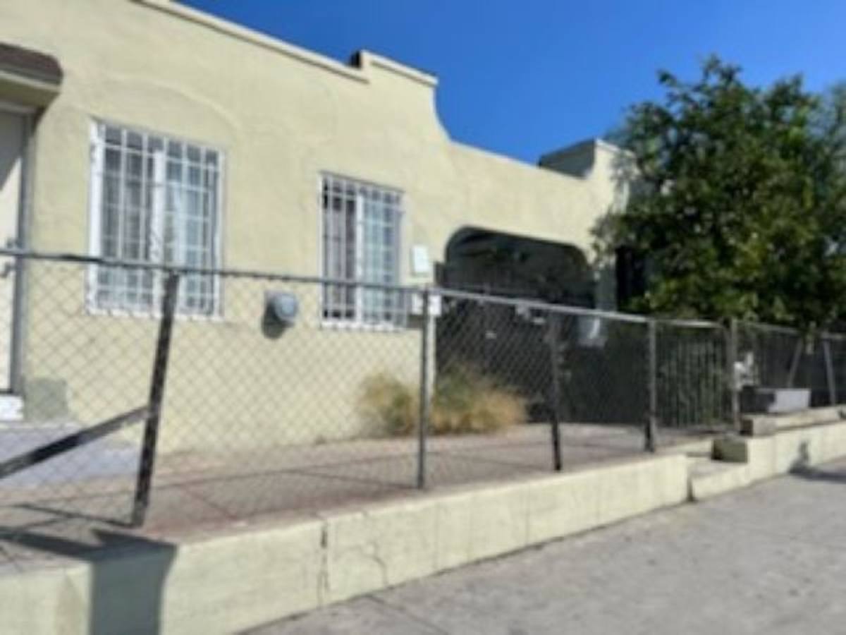 Apartment for rent at 443-445 W Florence Ave, Los Angeles, CA 90003