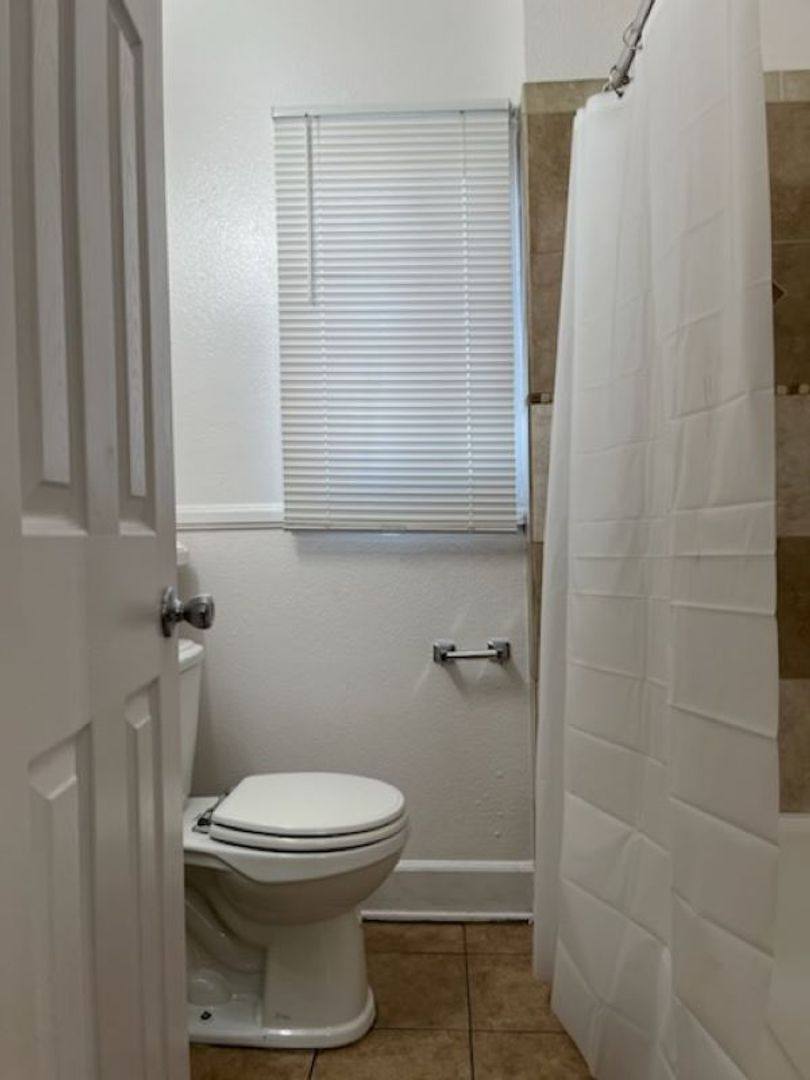 Apartment for rent at 443-445 W Florence Ave, Los Angeles, CA 90003