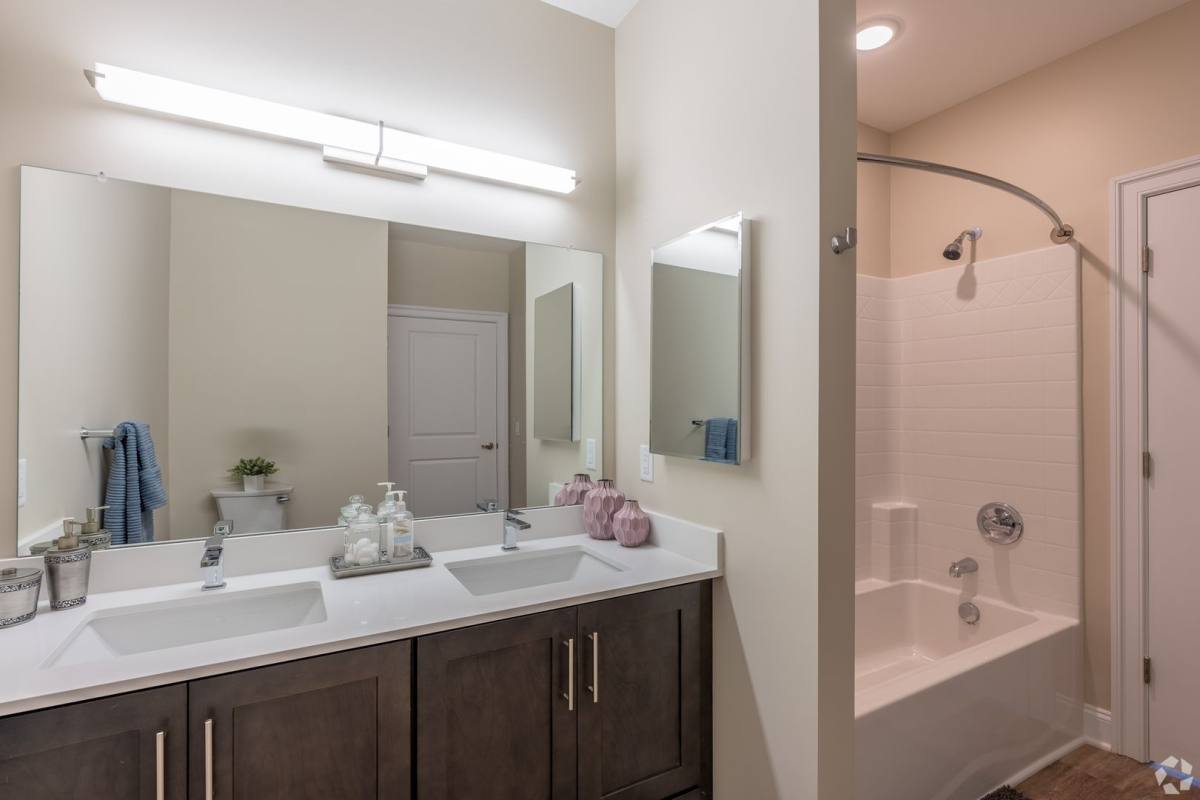 Apartment for rent at 7 Theta Dr, Vernon, NJ 07462