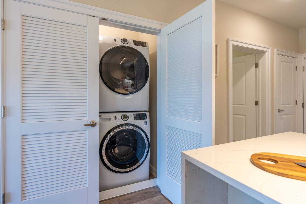 Apartment for rent at 7 Theta Dr, Vernon, NJ 07462