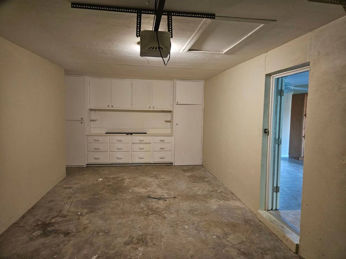 Apartment for rent at 309 Tarpon Dr, Cape Coral, FL 33904
