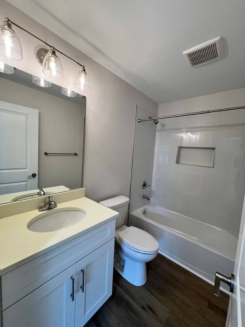 Apartment for rent at 4238 Kugler Mill Rd, Cincinnati, OH 45236