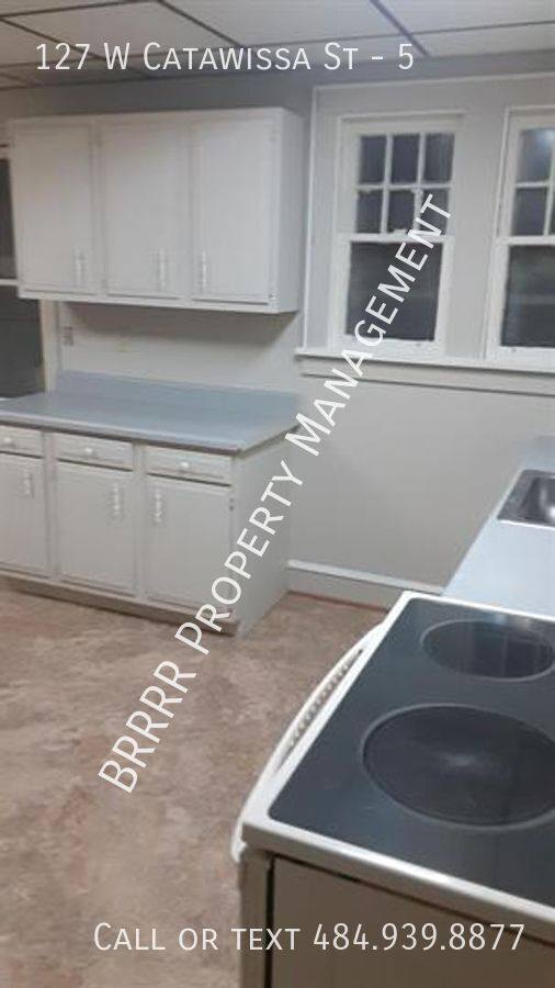 Apartment for rent at 127 W Catawissa St #5, Nesquehoning, PA 18240