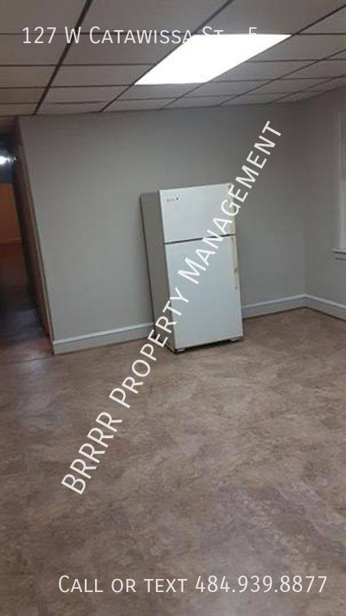 Apartment for rent at 127 W Catawissa St #5, Nesquehoning, PA 18240