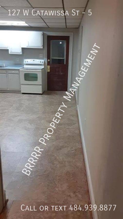 Apartment for rent at 127 W Catawissa St #5, Nesquehoning, PA 18240