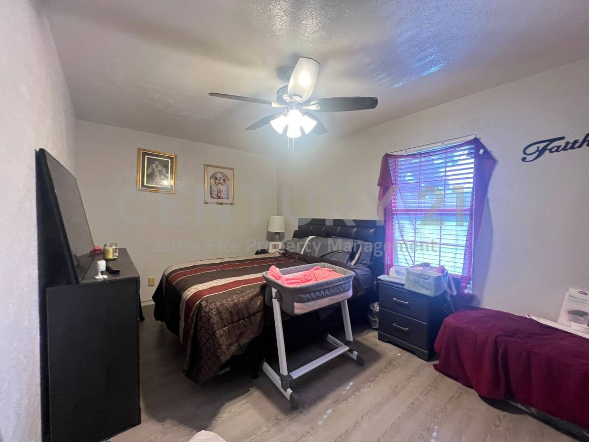 Apartment for rent at 1108 N Elm St, Denton, TX 76201