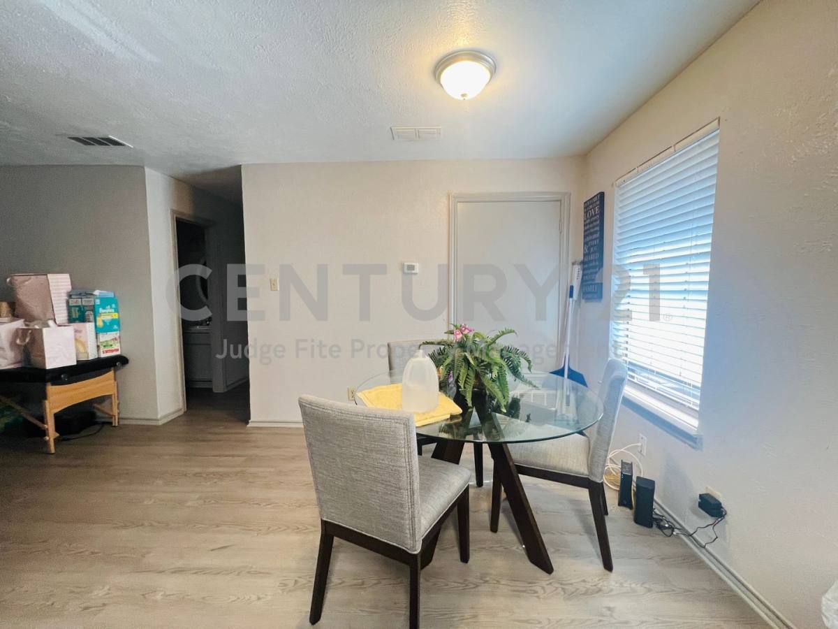 Apartment for rent at 1108 N Elm St, Denton, TX 76201