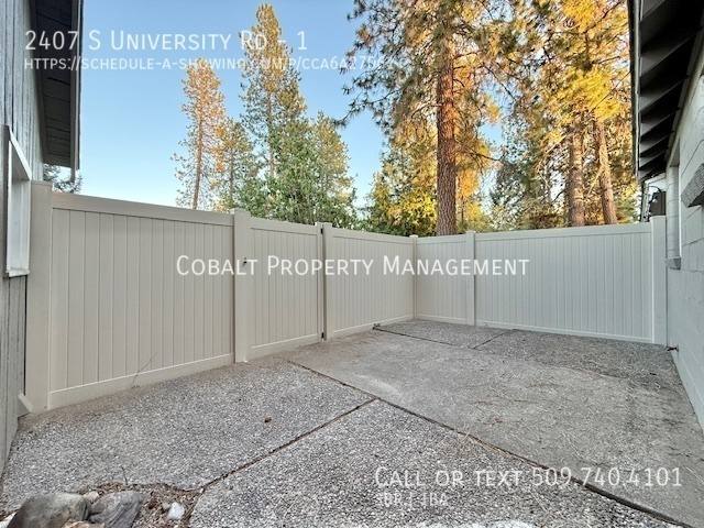 House for rent at 2407 S University Rd #1, Spokane, WA 99206