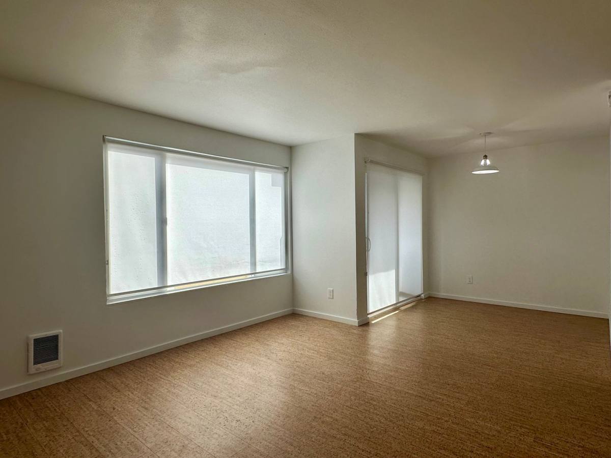 Apartment for rent at 530 S Cloverdale St, Seattle, WA 98108