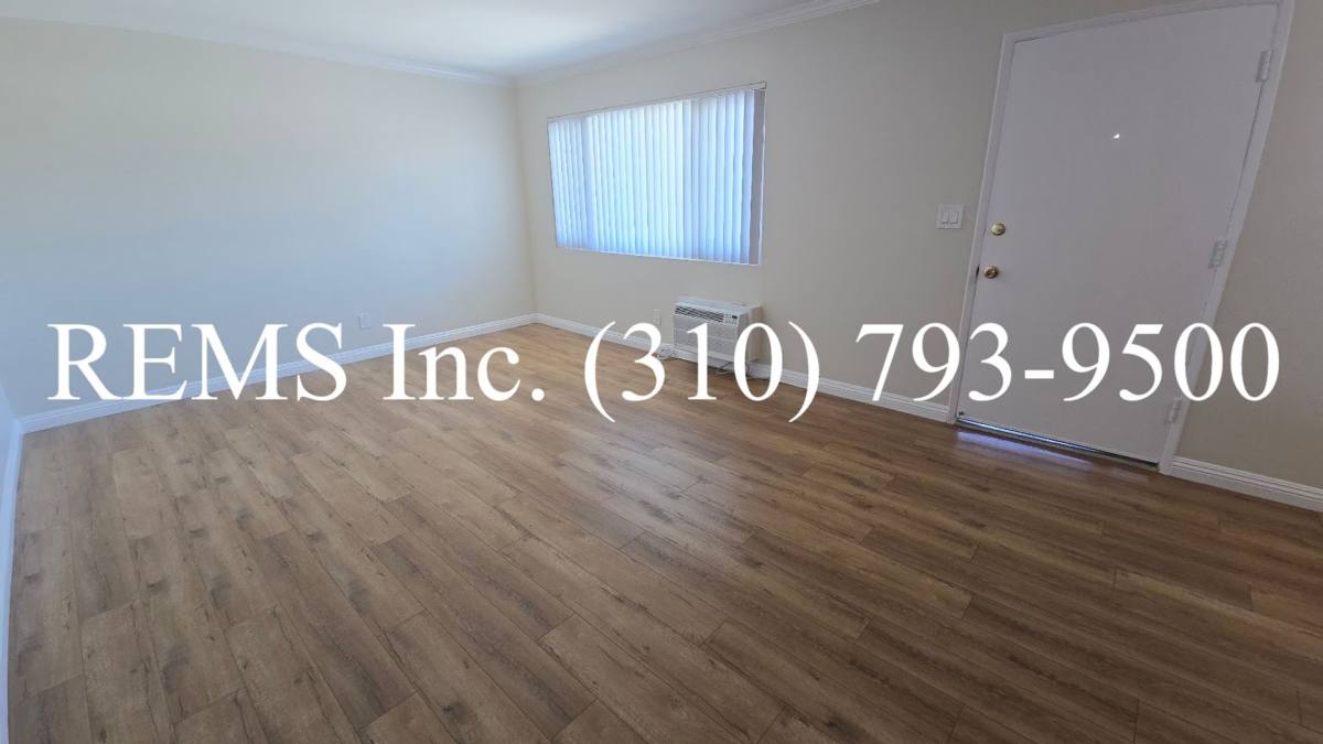 Apartment for rent at 621 N Market St, Inglewood, CA 90302