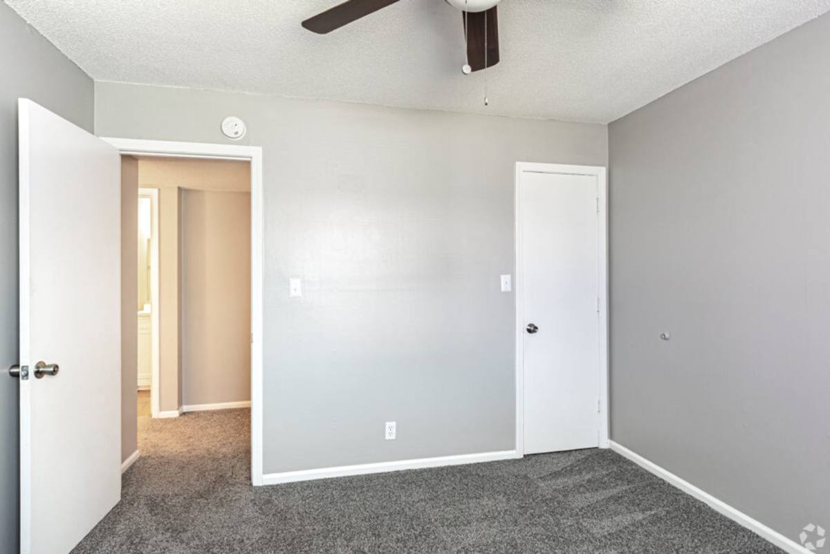 Apartment for rent at 8 N Keene St, Columbia, MO 65201
