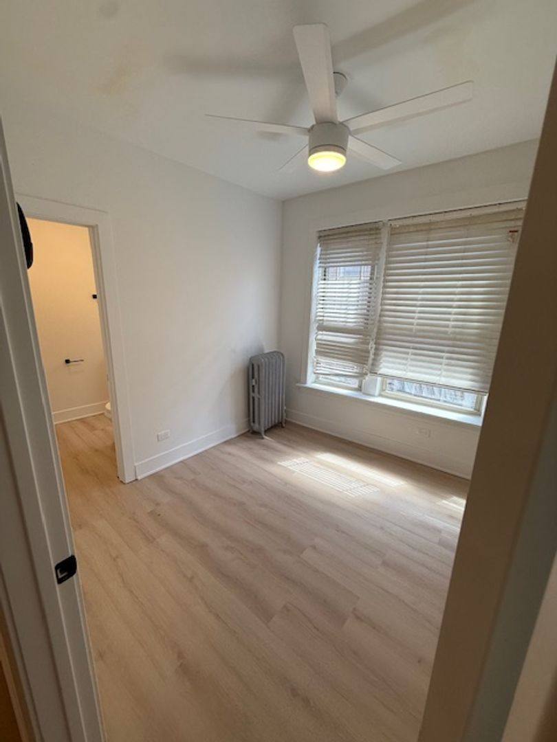 Apartment for rent at 2139 W Lunt Ave, Chicago, IL 60645