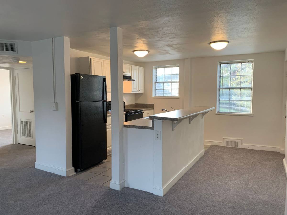Apartment for rent at 231 Chestnut St, Salem, VA 24153