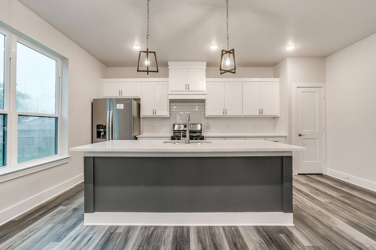 Apartment for rent at 3145 Forest Park Blvd, Fort Worth, TX 76110