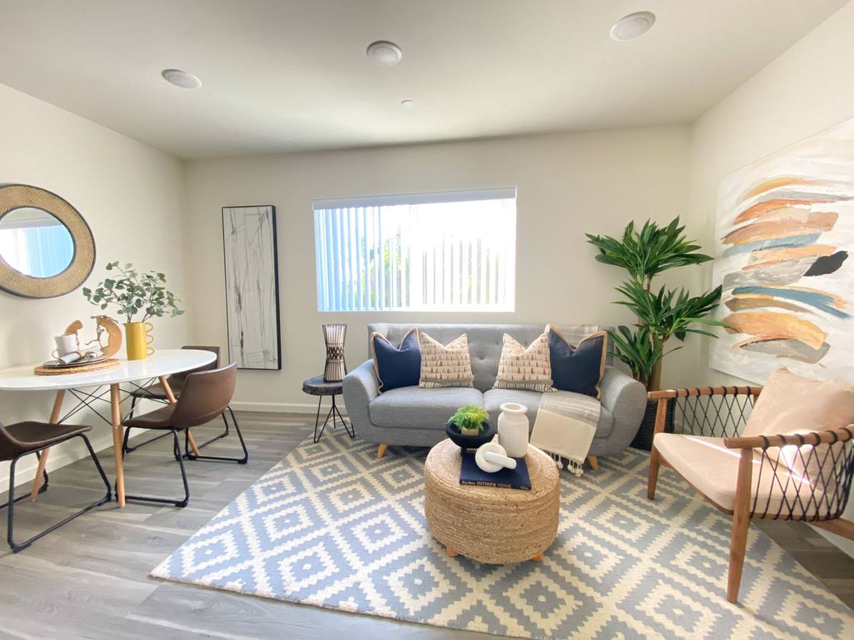 Apartment for rent at 1704 Hornblend, San Diego, CA 92109