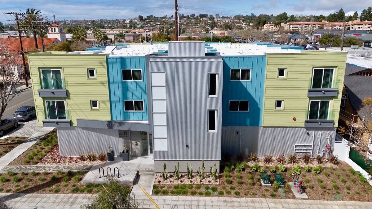 Apartment for rent at 1704 Hornblend, San Diego, CA 92109