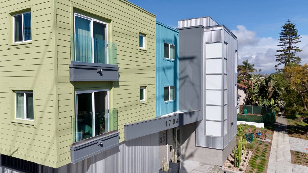 Apartment for rent at 1704 Hornblend, San Diego, CA 92109
