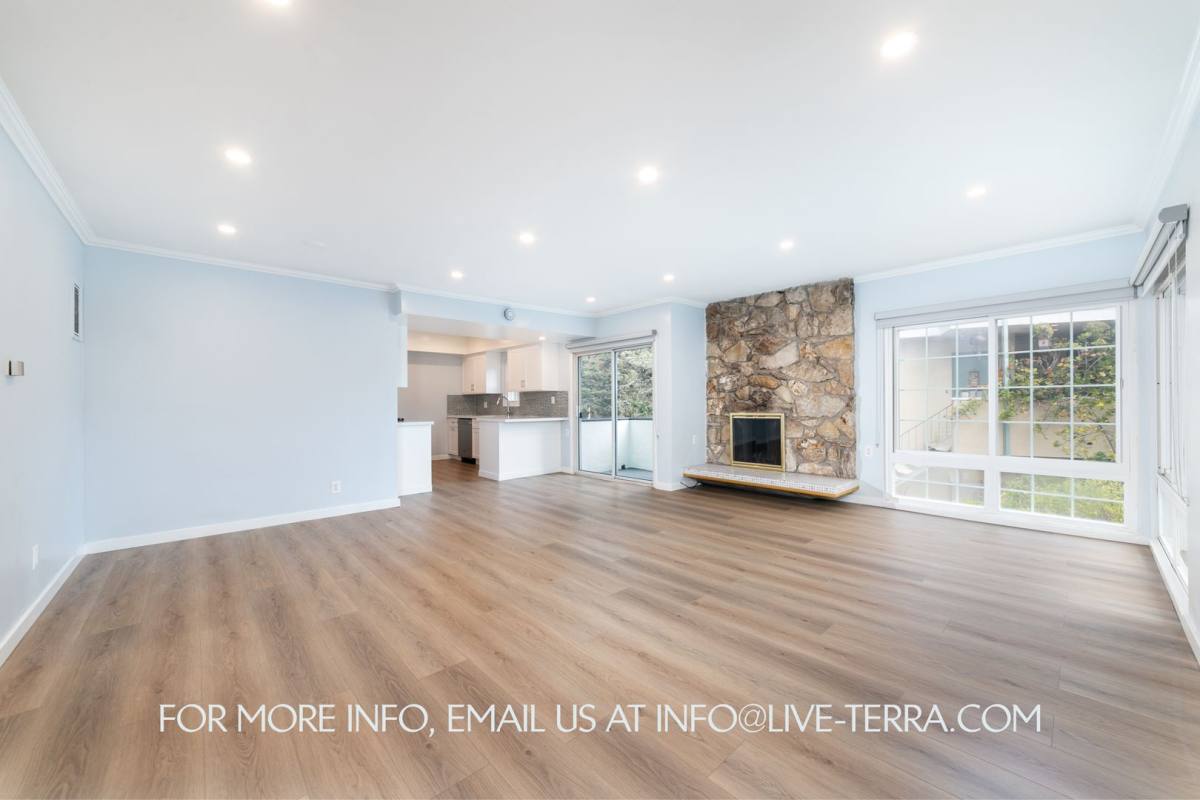 Apartment for rent at 7718 Paseo Del Rey, Playa Del Rey, CA 90293