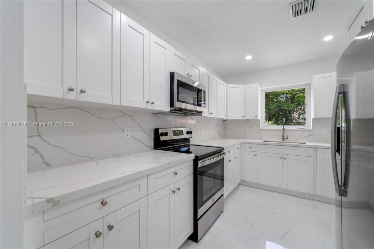 House for rent at 350 Aledo Ave, Miami, FL 33134