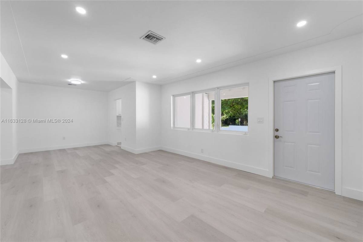 House for rent at 350 Aledo Ave, Miami, FL 33134