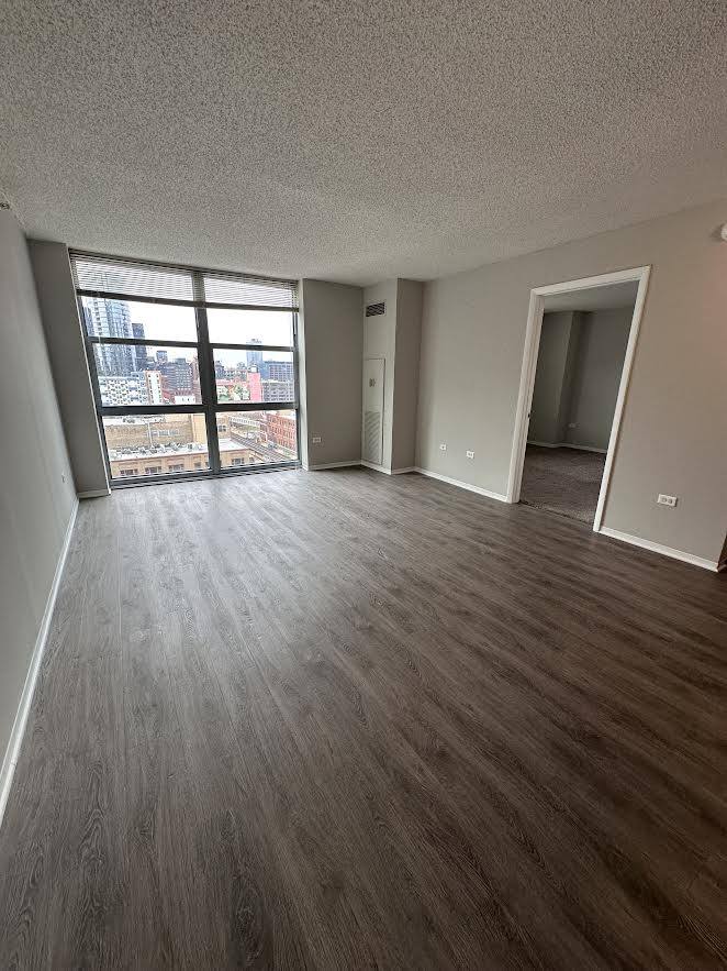 Apartment for rent at 180 N Jefferson St, Chicago, IL 60661