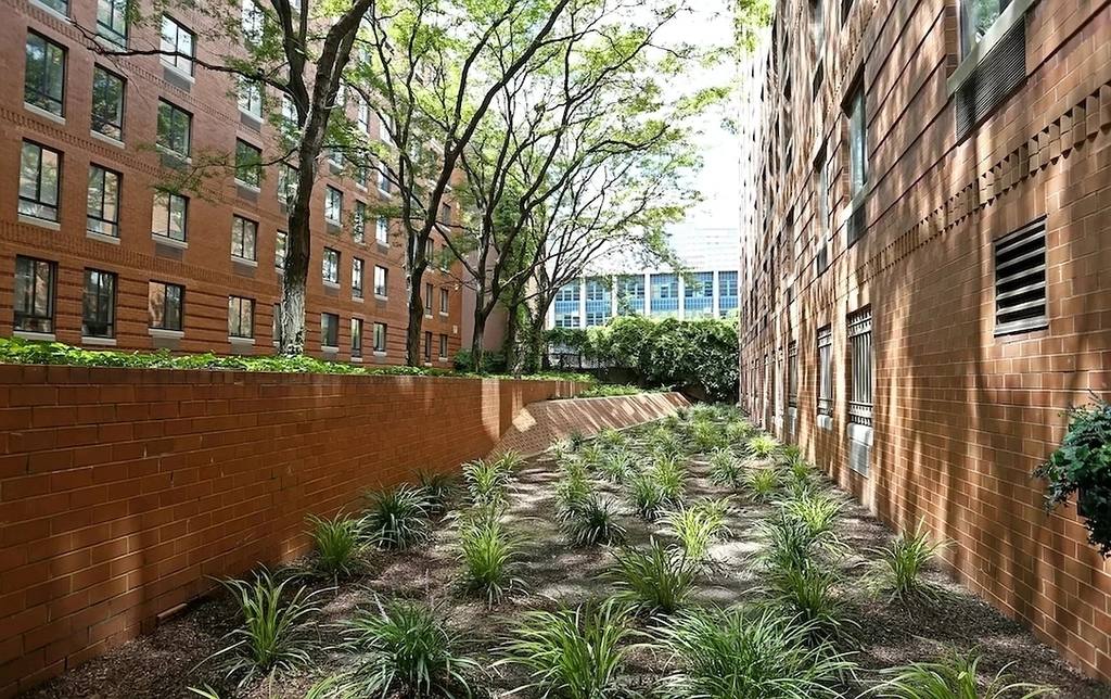 Apartment for rent at 410 W 53rd St #605, New York, NY 10019