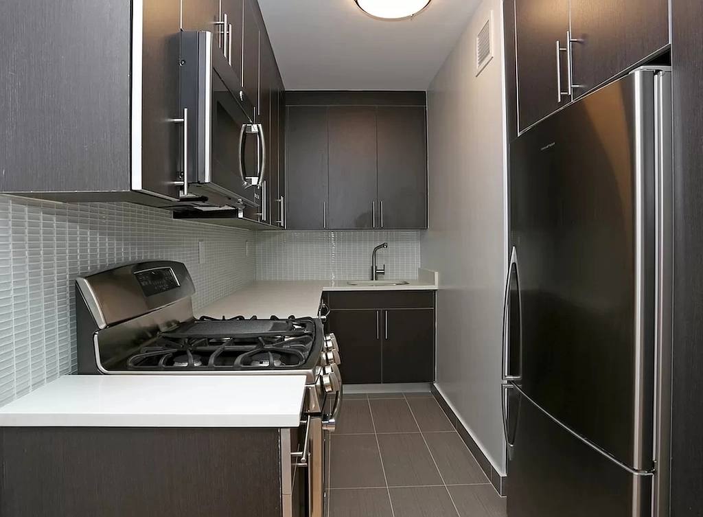 Apartment for rent at 410 W 53rd St #605, New York, NY 10019