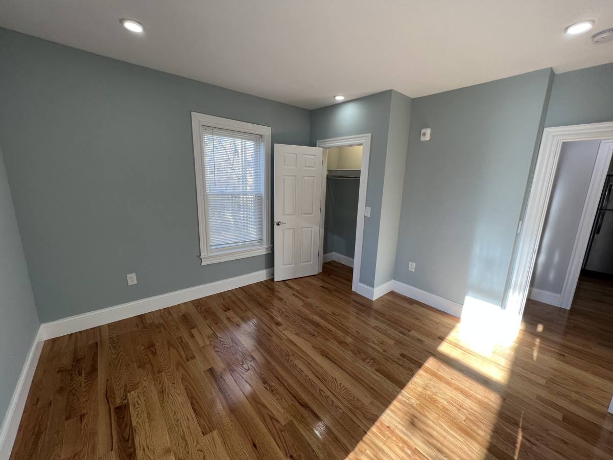 Apartment for rent at 372 Oxford St #O4, Cambridge, MA 02140