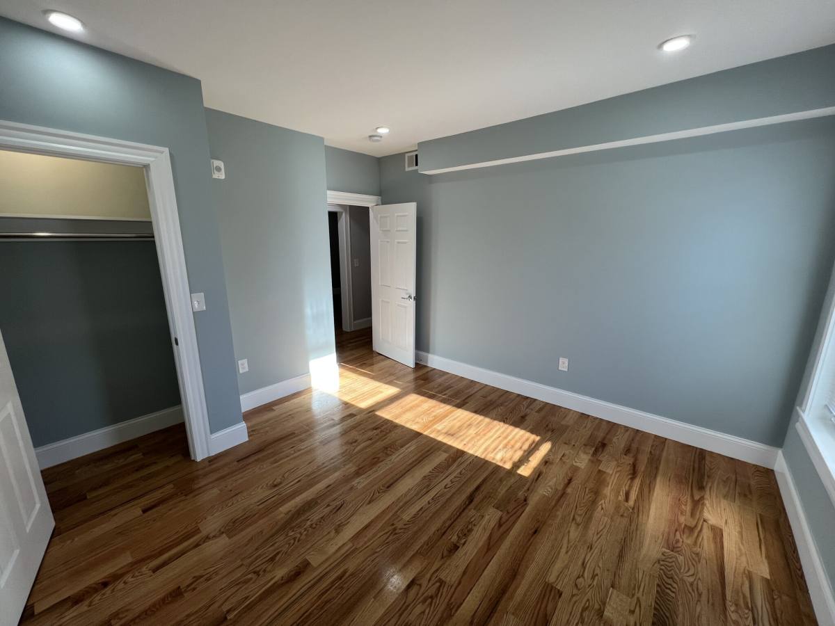 Apartment for rent at 372 Oxford St #O4, Cambridge, MA 02140