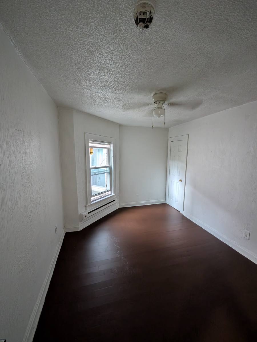 Apartment for rent at 1874 Marloes Ave #33, Cleveland, OH 44112