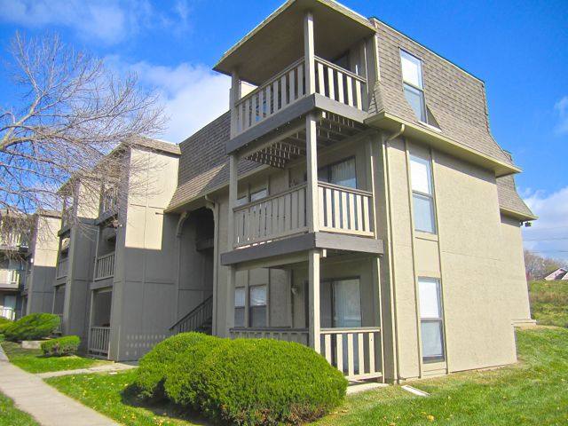 Apartment for rent at Gladstone Meadows, 2404 NE 70th St, Kansas City, MO 64118