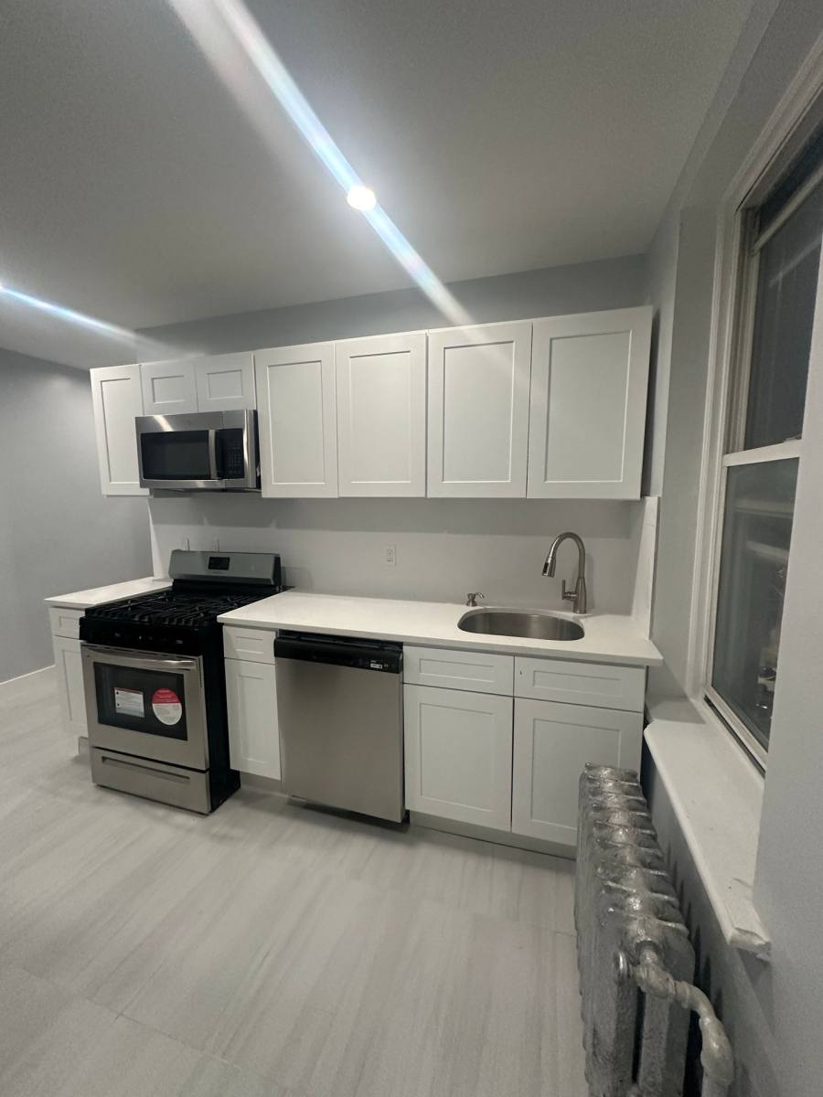 Apartment for rent at 1101 Palisade Ave, Union City, NJ 07087