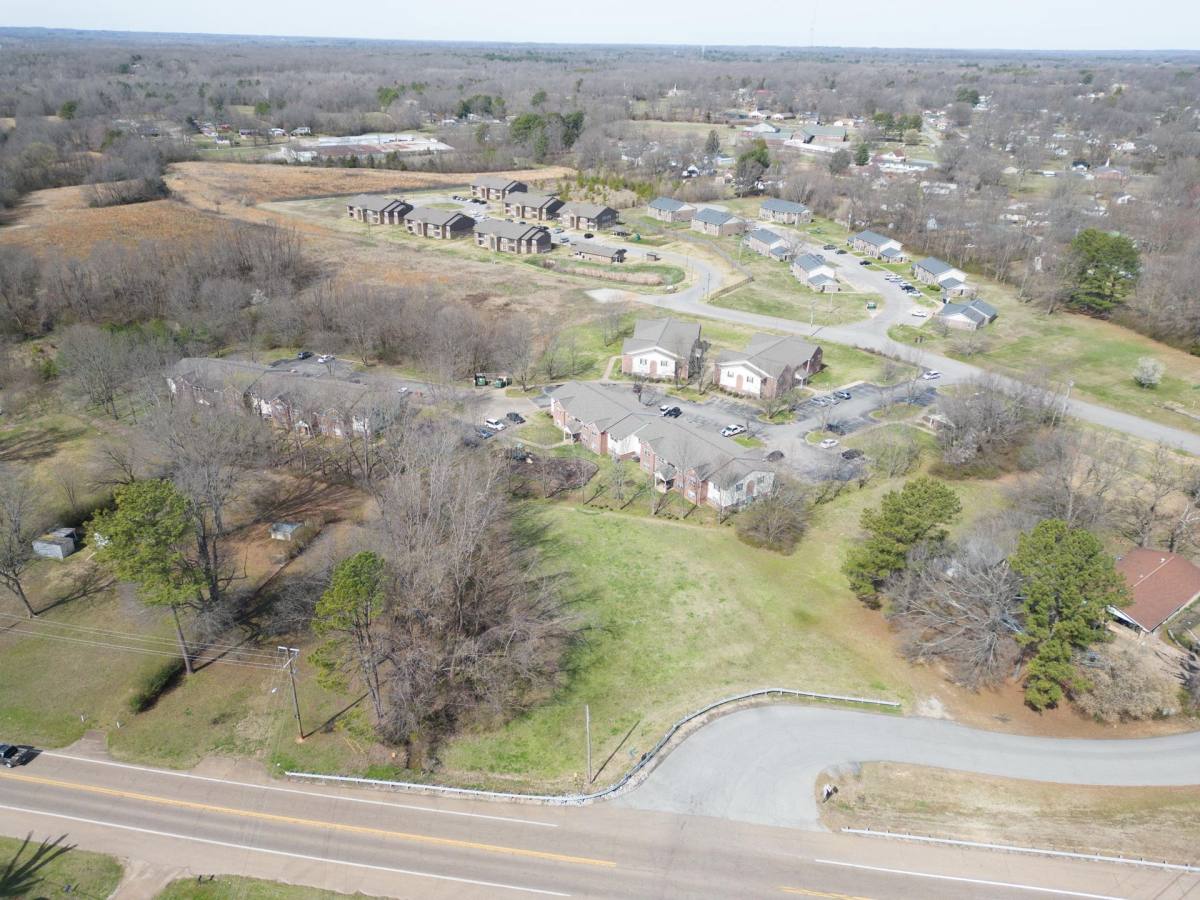 Apartment for rent at 4051 Reasons Blvd, Milan, TN 38358