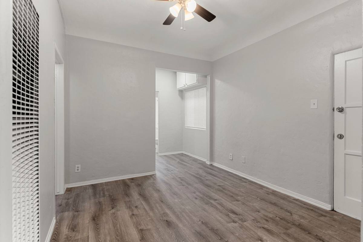 Apartment for rent at 722 Maine Ave, Long Beach, CA 90813