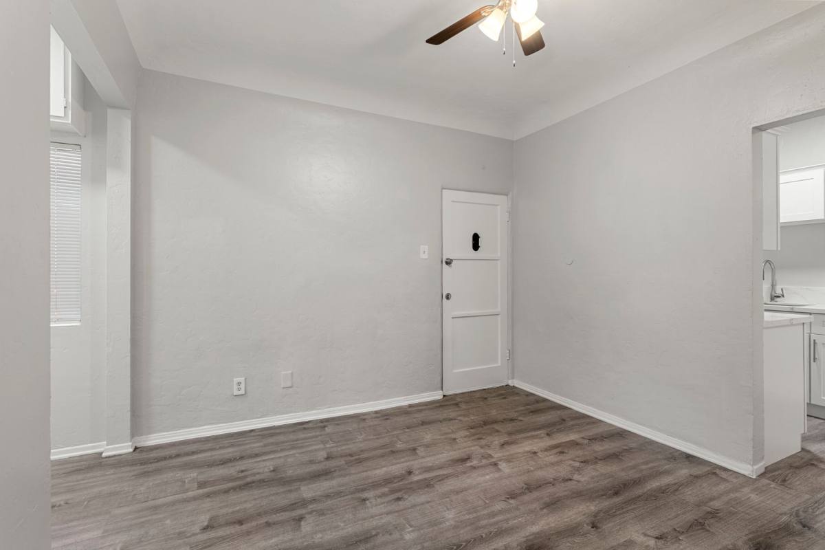 Apartment for rent at 722 Maine Ave, Long Beach, CA 90813