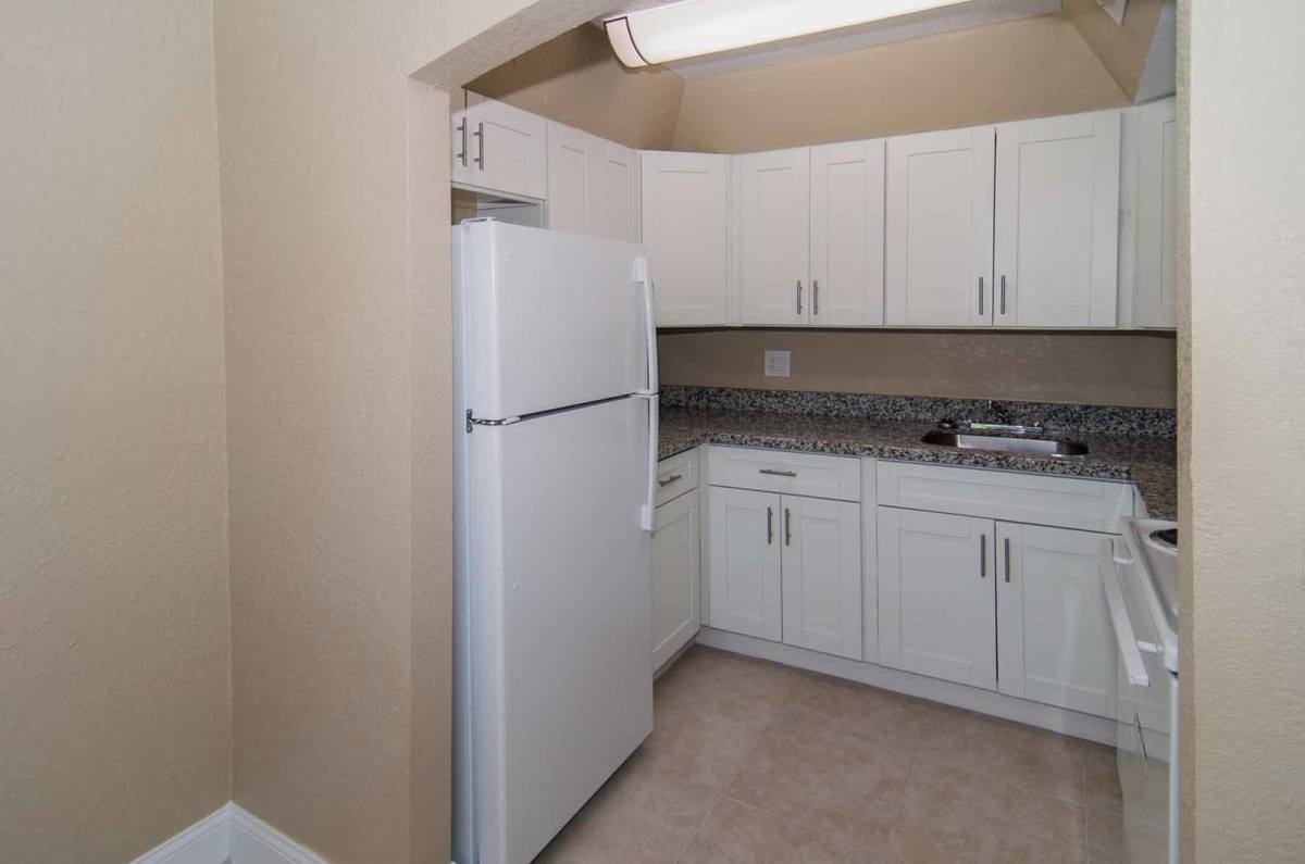 Apartment for rent at 943 W Orange Blossom Trail, Apopka, FL 32712