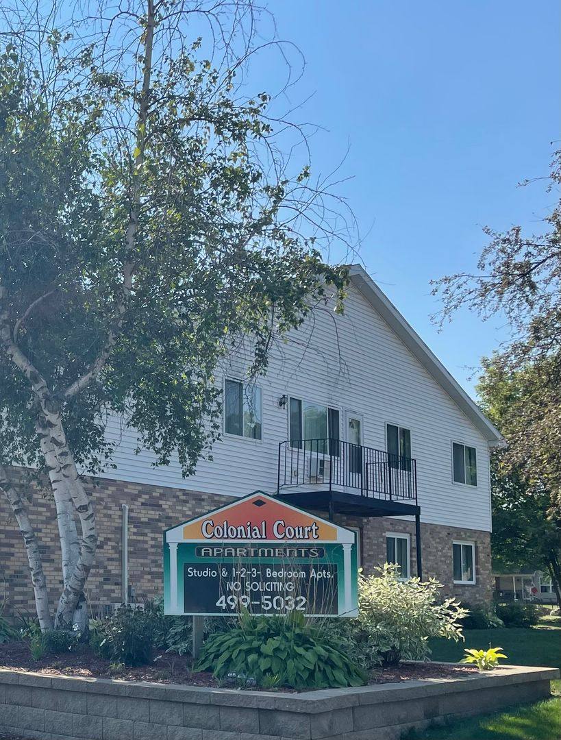 Apartment for rent at 125 S Platten St, Green Bay, WI 54303