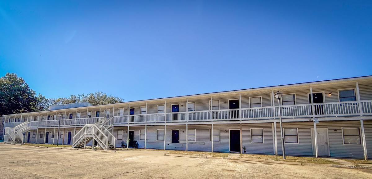 Apartment for rent at 1441 Remount Rd, Charleston, SC 29406