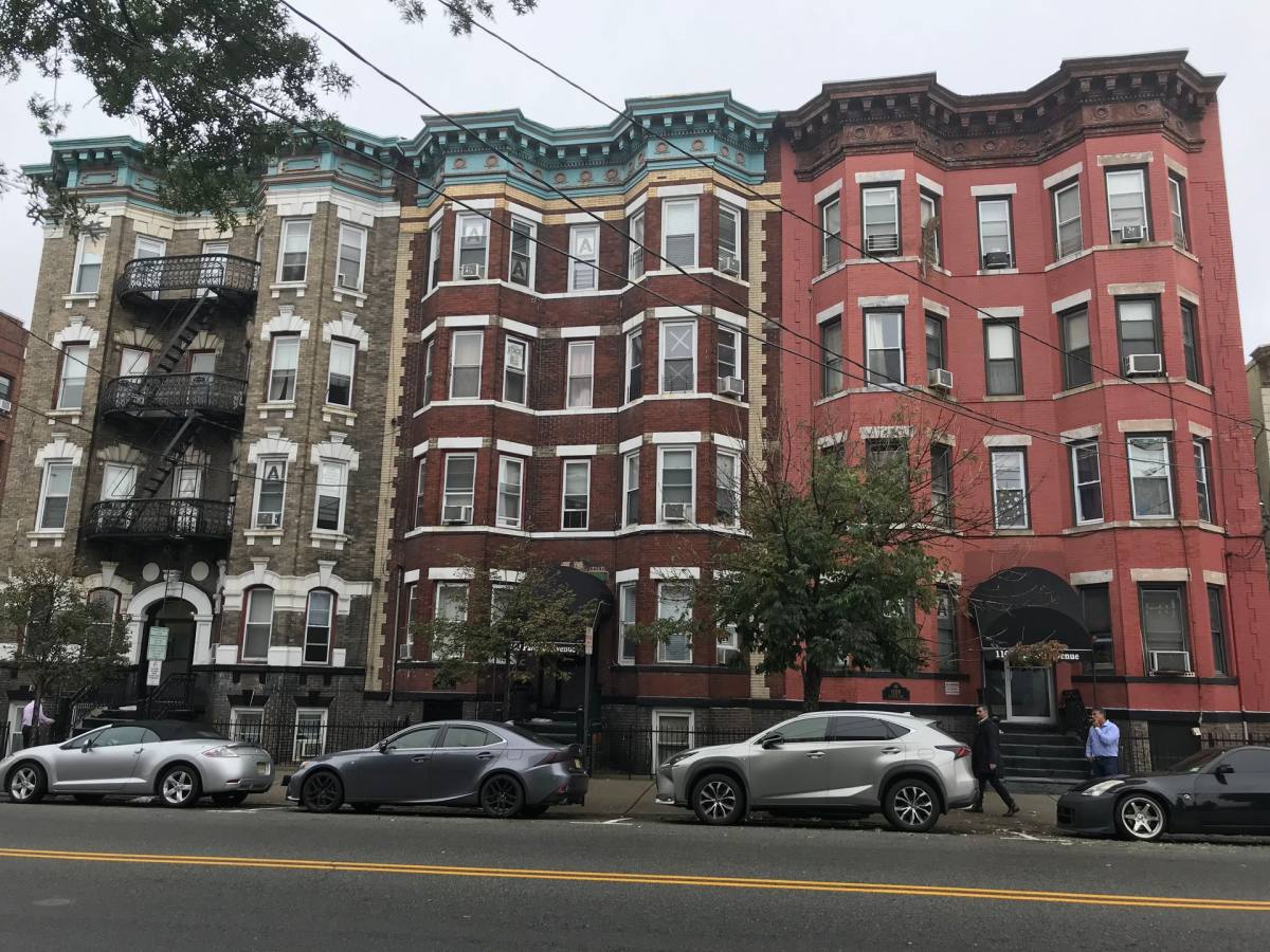 Apartment for rent at 1109 Palisade Ave, Union City, NJ 07087