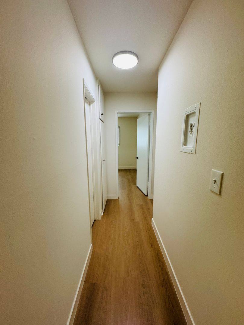Apartment for rent at 11260 Westminster Ave, Los Angeles, CA 90066