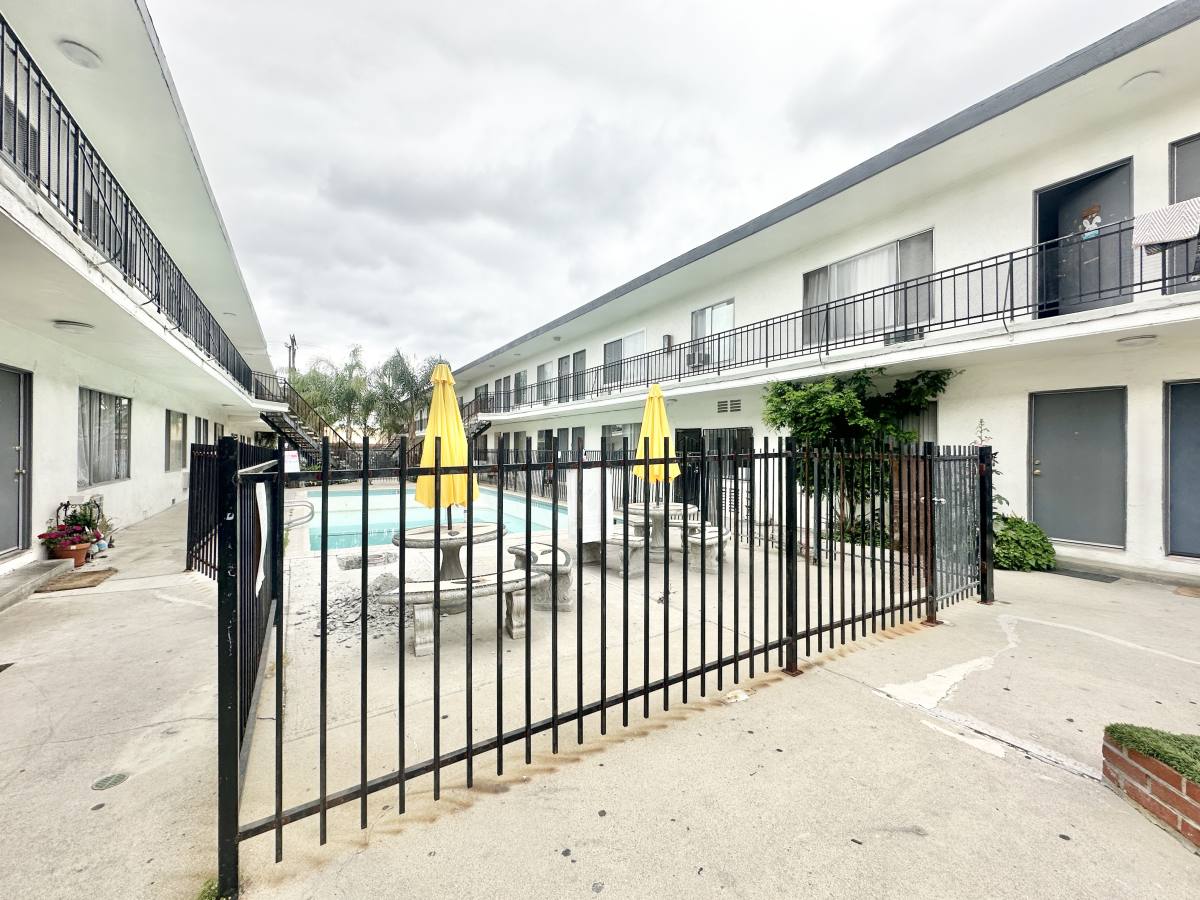 Apartment for rent at 20445 Saticoy St #34, Winnetka, CA 91306