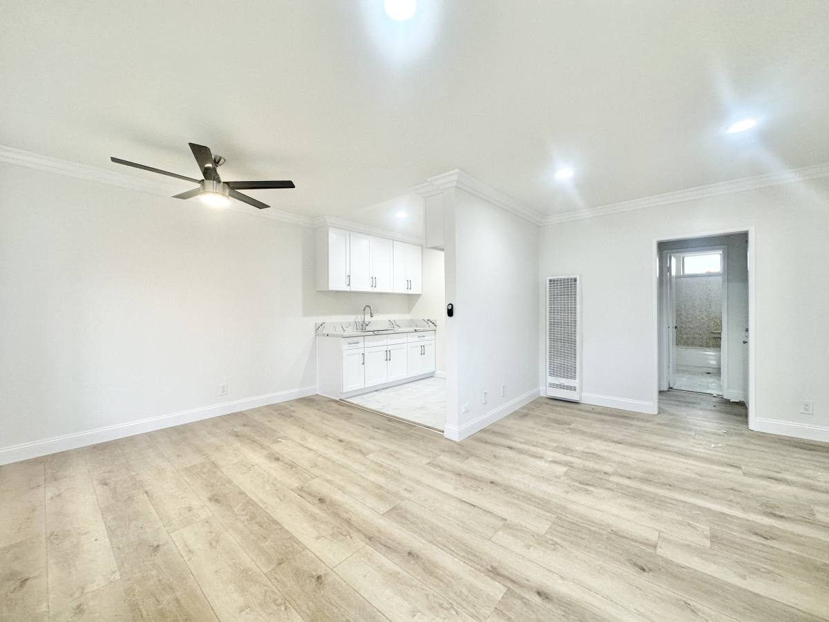 Apartment for rent at 20445 Saticoy St #34, Winnetka, CA 91306